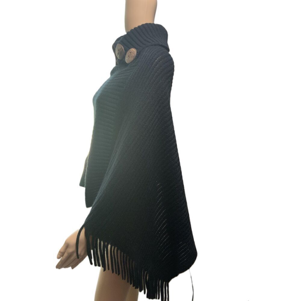Channelle Arianna Black Knitted Fringe Trim Button Poncho Size One Size - Picture 8 of 13
